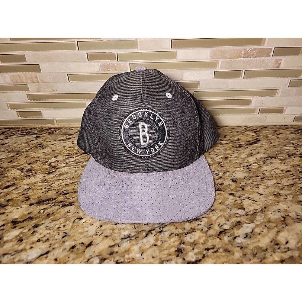 Brooklyn Nets Cap Hat Mitchell & Ness Black Basketball NBA Snapback One Size